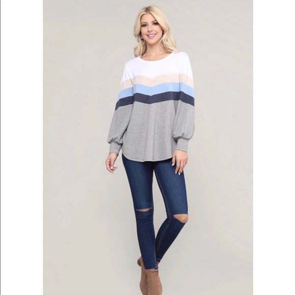 ๐RESTOCK! Long Sleeve Color Block Top! - Picture 4 of 7